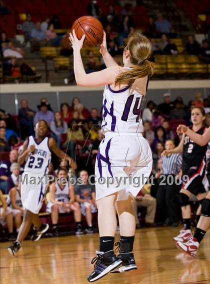 Thumbnail 3 in Canyon vs Wichita Falls (Fantasy of Lights D1 Championship) photogallery.