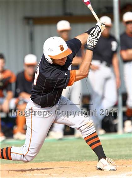 Thumbnail 3 in Dobie @ Pasadena Memorial photogallery.