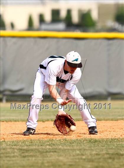 Thumbnail 2 in Dobie @ Pasadena Memorial photogallery.