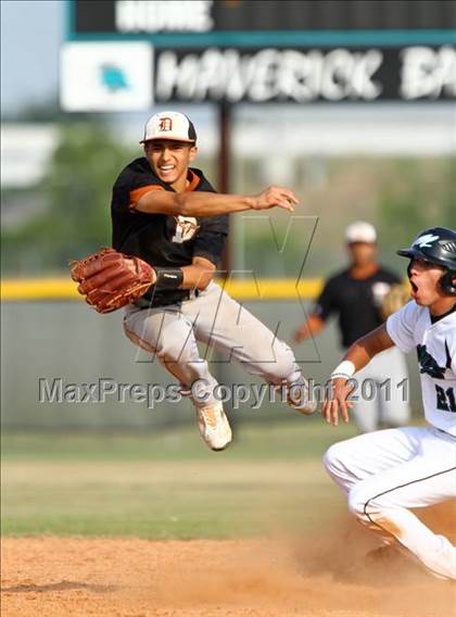 Thumbnail 1 in Dobie @ Pasadena Memorial photogallery.