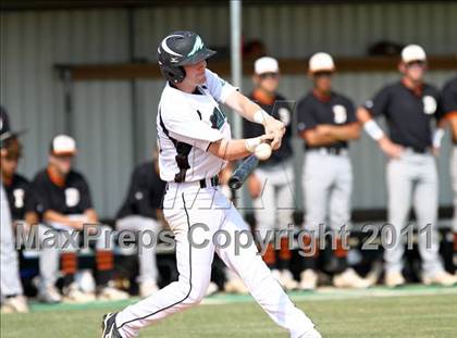 Thumbnail 2 in Dobie @ Pasadena Memorial photogallery.