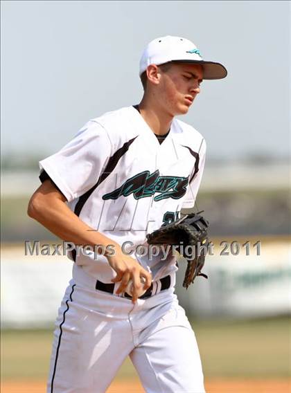 Thumbnail 3 in Dobie @ Pasadena Memorial photogallery.