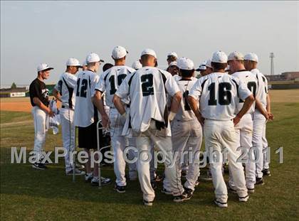 Thumbnail 3 in Dobie @ Pasadena Memorial photogallery.