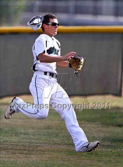 Thumbnail 2 in Dobie @ Pasadena Memorial photogallery.