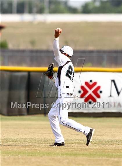 Thumbnail 1 in Dobie @ Pasadena Memorial photogallery.
