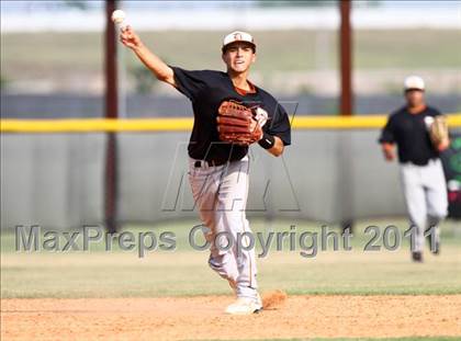 Thumbnail 2 in Dobie @ Pasadena Memorial photogallery.