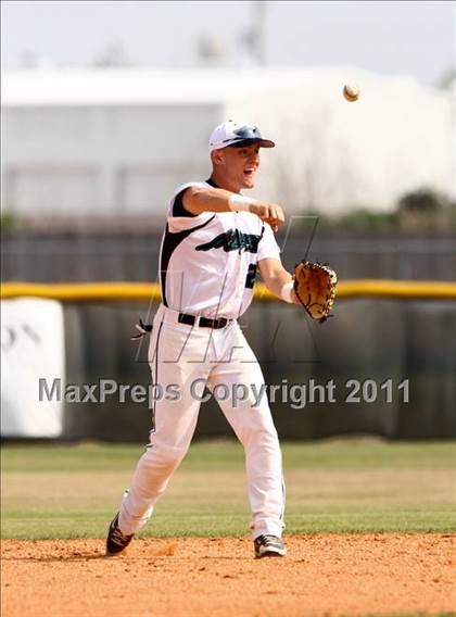 Thumbnail 3 in Dobie @ Pasadena Memorial photogallery.