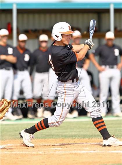 Thumbnail 2 in Dobie @ Pasadena Memorial photogallery.