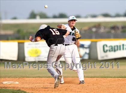 Thumbnail 3 in Dobie @ Pasadena Memorial photogallery.