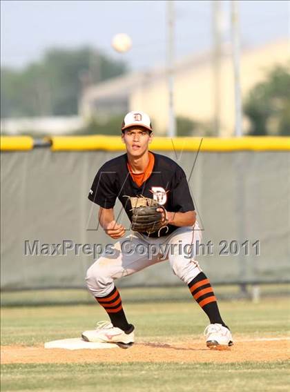 Thumbnail 3 in Dobie @ Pasadena Memorial photogallery.