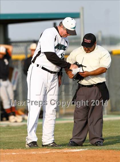 Thumbnail 1 in Dobie @ Pasadena Memorial photogallery.