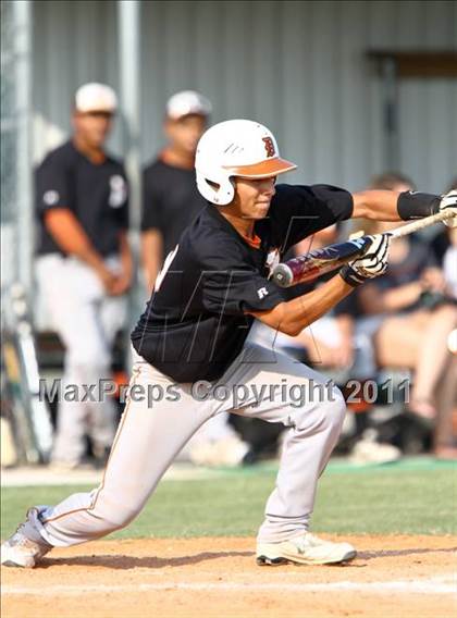 Thumbnail 3 in Dobie @ Pasadena Memorial photogallery.