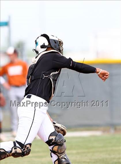 Thumbnail 2 in Dobie @ Pasadena Memorial photogallery.