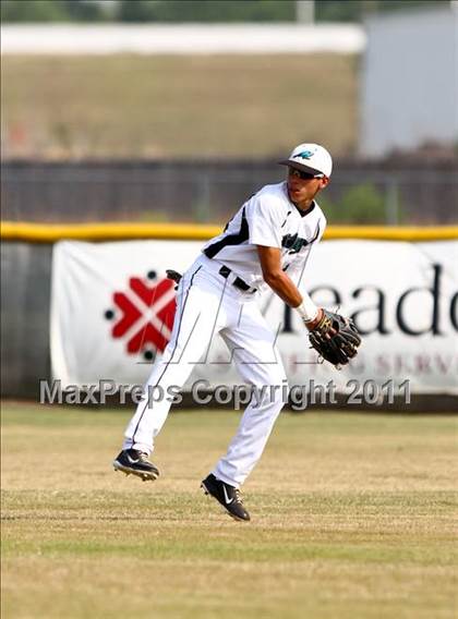 Thumbnail 3 in Dobie @ Pasadena Memorial photogallery.