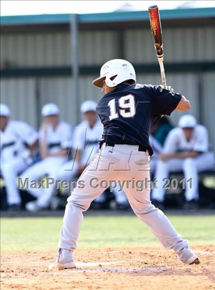 Thumbnail 2 in Dobie @ Pasadena Memorial photogallery.