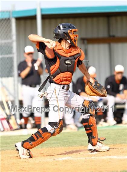 Thumbnail 1 in Dobie @ Pasadena Memorial photogallery.