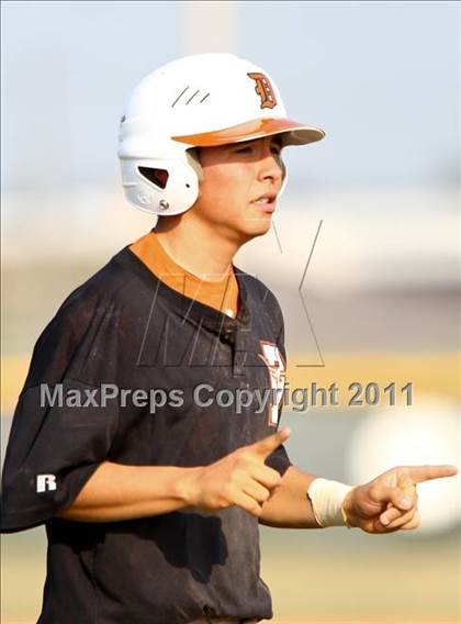 Thumbnail 2 in Dobie @ Pasadena Memorial photogallery.
