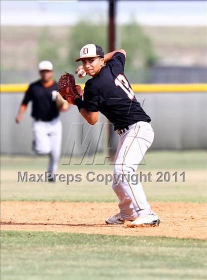 Thumbnail 2 in Dobie @ Pasadena Memorial photogallery.