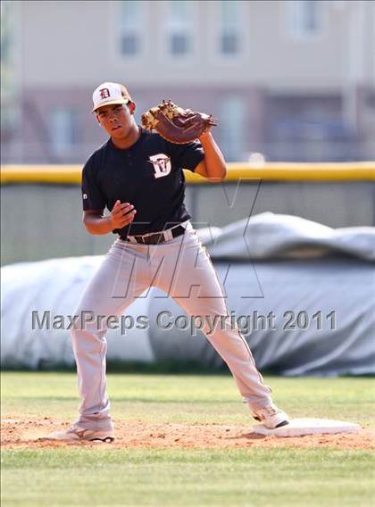 Thumbnail 3 in Dobie @ Pasadena Memorial photogallery.