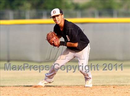 Thumbnail 3 in Dobie @ Pasadena Memorial photogallery.
