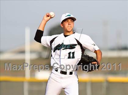 Thumbnail 1 in Dobie @ Pasadena Memorial photogallery.