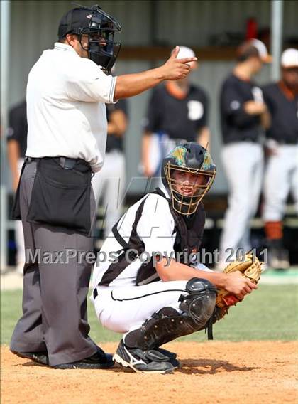 Thumbnail 2 in Dobie @ Pasadena Memorial photogallery.