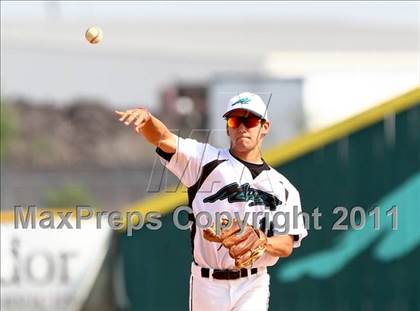 Thumbnail 1 in Dobie @ Pasadena Memorial photogallery.