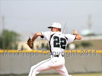 Thumbnail 1 in Dobie @ Pasadena Memorial photogallery.