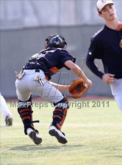 Thumbnail 1 in Dobie @ Pasadena Memorial photogallery.