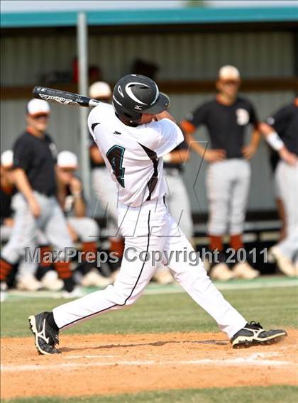 Thumbnail 2 in Dobie @ Pasadena Memorial photogallery.
