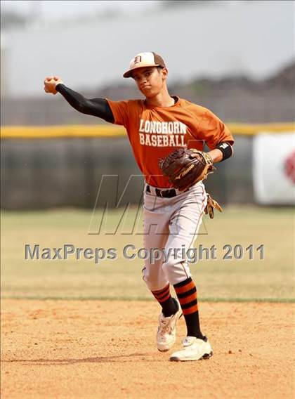 Thumbnail 1 in Dobie @ Pasadena Memorial photogallery.