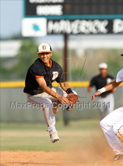 Thumbnail 2 in Dobie @ Pasadena Memorial photogallery.