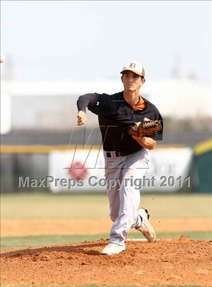 Thumbnail 1 in Dobie @ Pasadena Memorial photogallery.