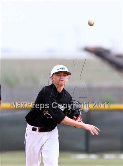 Thumbnail 3 in Dobie @ Pasadena Memorial photogallery.