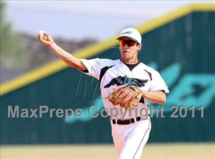 Thumbnail 1 in Dobie @ Pasadena Memorial photogallery.