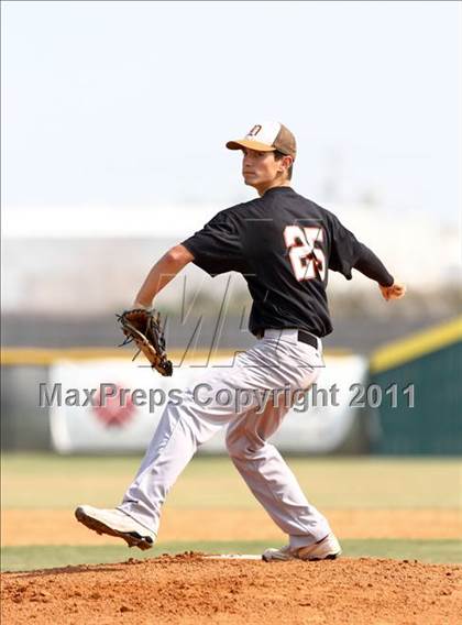 Thumbnail 1 in Dobie @ Pasadena Memorial photogallery.