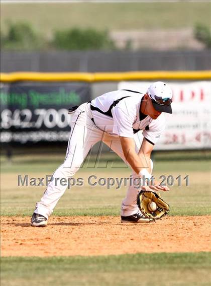 Thumbnail 2 in Dobie @ Pasadena Memorial photogallery.