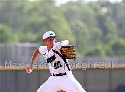 Thumbnail 3 in Dobie @ Pasadena Memorial photogallery.