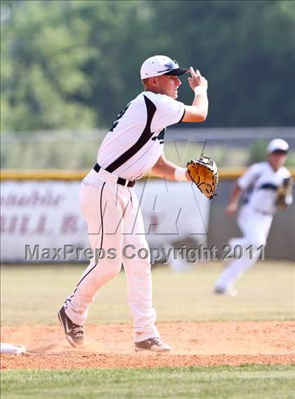 Thumbnail 2 in Dobie @ Pasadena Memorial photogallery.