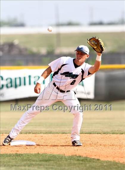 Thumbnail 3 in Dobie @ Pasadena Memorial photogallery.