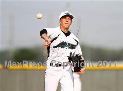 Thumbnail 1 in Dobie @ Pasadena Memorial photogallery.