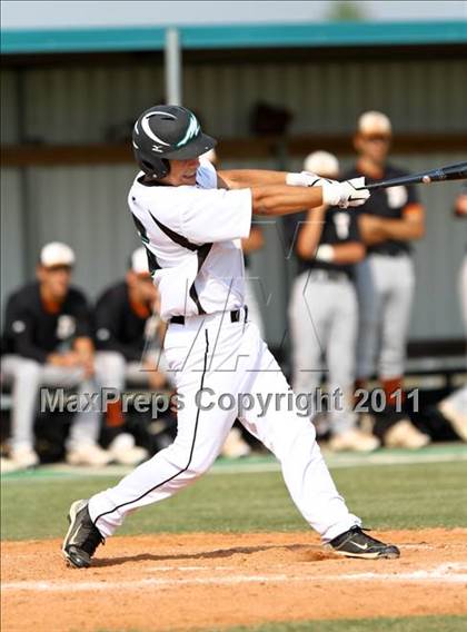 Thumbnail 3 in Dobie @ Pasadena Memorial photogallery.