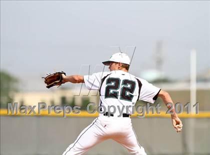 Thumbnail 3 in Dobie @ Pasadena Memorial photogallery.