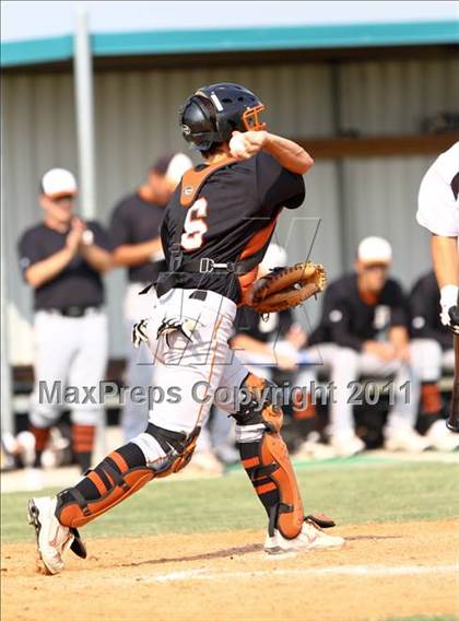 Thumbnail 2 in Dobie @ Pasadena Memorial photogallery.