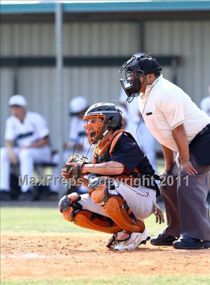Thumbnail 3 in Dobie @ Pasadena Memorial photogallery.