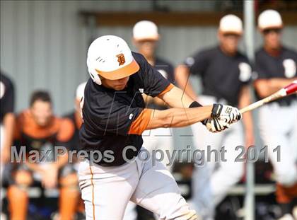 Thumbnail 2 in Dobie @ Pasadena Memorial photogallery.