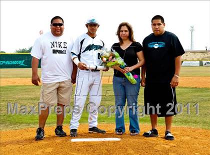Thumbnail 2 in Dobie @ Pasadena Memorial photogallery.