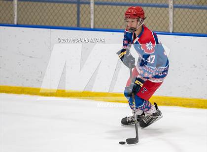 Thumbnail 2 in Bedford vs. Trinity (Manchester Christmas Tournament) photogallery.
