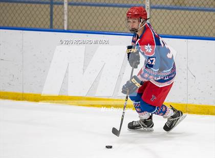 Thumbnail 1 in Bedford vs. Trinity (Manchester Christmas Tournament) photogallery.