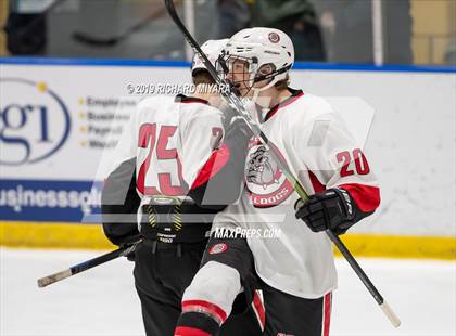 Thumbnail 2 in Bedford vs. Trinity (Manchester Christmas Tournament) photogallery.